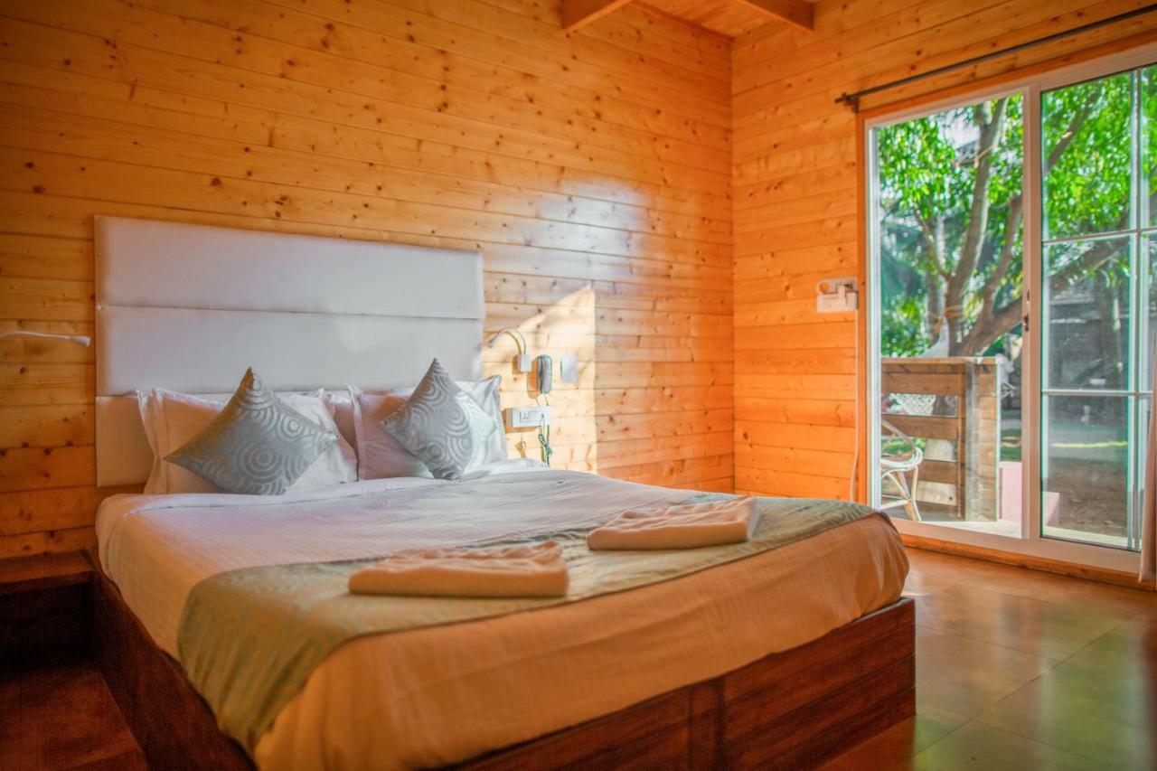 Aquatica Resorts & Spa Morjim Eksteriør billede