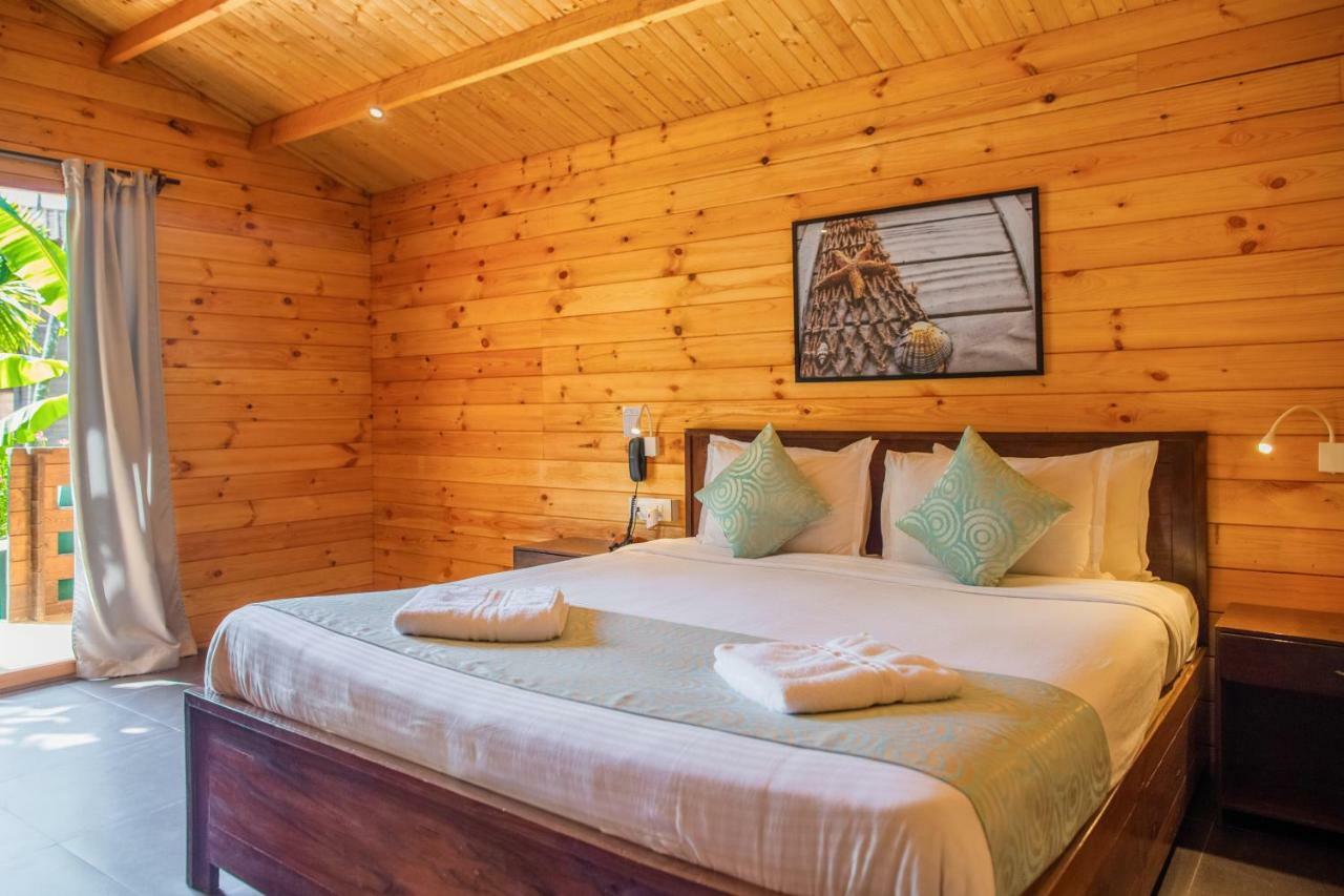 Aquatica Resorts & Spa Morjim Eksteriør billede